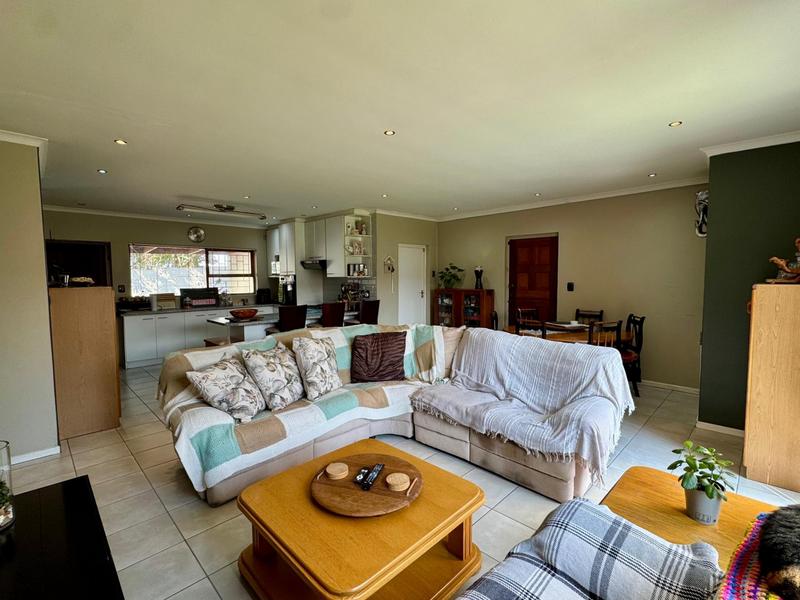 4 Bedroom Property for Sale in Rouxville Western Cape